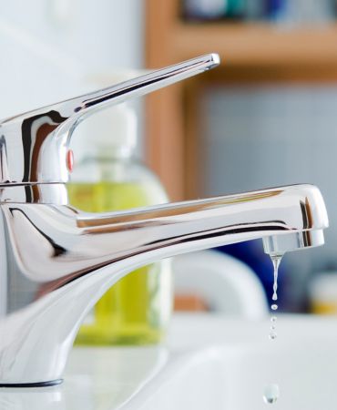 Chrome single-lever mixer tap