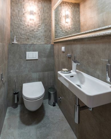 Decorative ceramic bathroom set